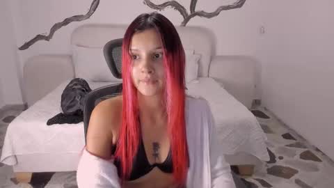 CintiaCollins  online show from March 1, 11:04 pm