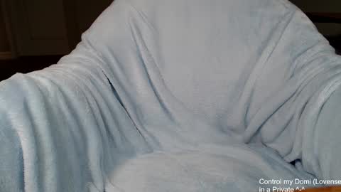 Snapshot of circeeve chatting on December 2, 7:10 am circeeve was circebubbly 3 online show from December 2, 7:10 am