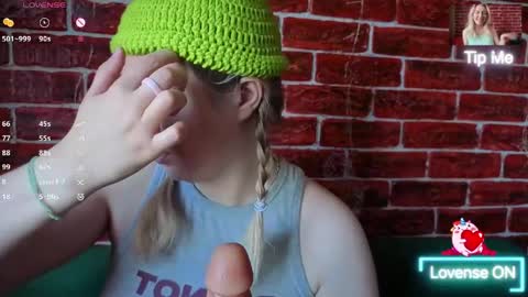 citrusblissss online show from May 27, 1:57 am