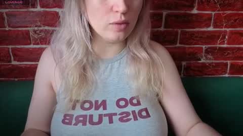 citrusblissss online show from April 16, 9:42 am