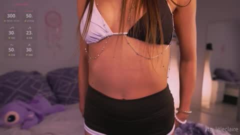 Snapshot of claire_amoure chatting on October 5, 6:46 pm Claire online show from October 5, 6:46 pm