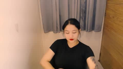 claire online show from April 4, 6:34 am