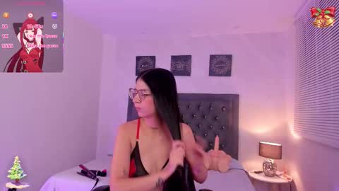 clairemillerx online show from December 17, 7:29 pm