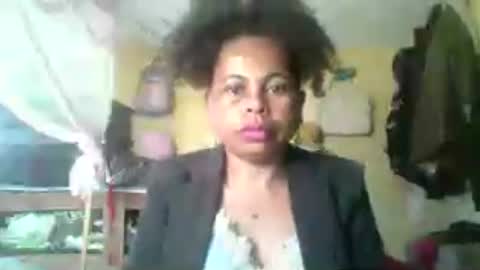 clairette9794 online show from July 5, 5:02 am