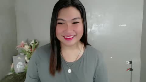 Snapshot of clairewntr_ chatting on February 16, 4:20 am CLAIRE online show from February 16, 4:20 am