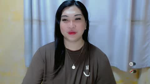 Snapshot of clairewntr_ chatting on January 11, 7:28 am CLAIRE online show from January 11, 7:28 am