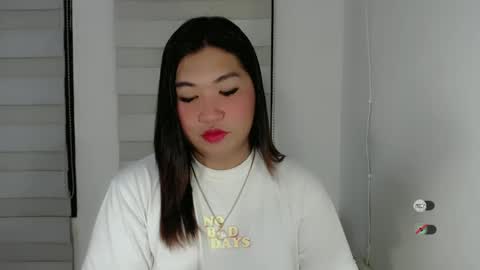 Snapshot of clairewntr_ chatting on February 22, 10:18 am CLAIRE online show from February 22, 10:18 am