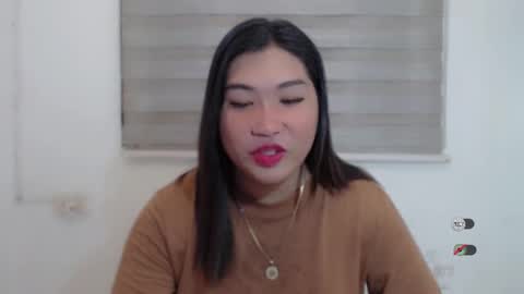 Snapshot of clairewntr_ chatting on January 31, 4:47 am CLAIRE online show from January 31, 4:47 am