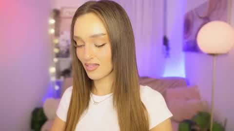 Clara smile online show from January 18, 8:16 pm