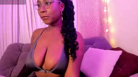 Clara online show from August 5, 10:10 am