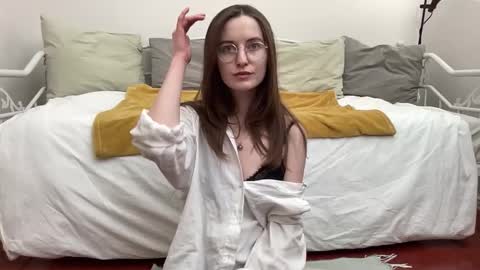 classyandgirly online show from February 3, 8:12 pm