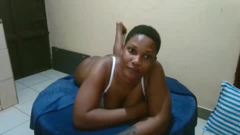 Snapshot of classyhornybabe chatting on February 2, 1:45 am Angel online show from February 2, 1:45 am