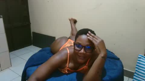 Snapshot of classyhornybabe chatting on January 29, 12:54 am Angel online show from January 29, 12:54 am