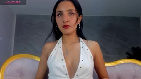 Snapshot of claudina_s chatting on October 18, 8:32 pm Claudina online show from October 18, 8:32 pm