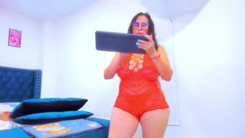 Clayr online show from October 9, 10:58 pm