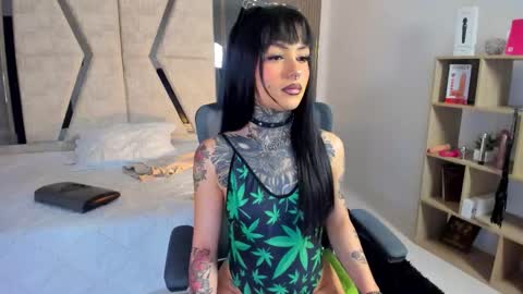 Cleo Adams online show from November 12, 4:54 am