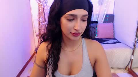 Snapshot of cleo_fox chatting on September 23, 11:25 pm Cleo online show from September 23, 11:25 pm