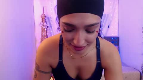 Snapshot of cleo_fox chatting on October 10, 12:59 am Cleo online show from October 10, 12:59 am