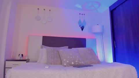 . Cleo Jhonson . online show from October 2, 5:12 am