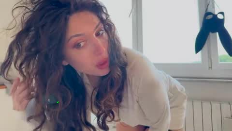 cleopatra_sinns online show from April 1, 8:37 am