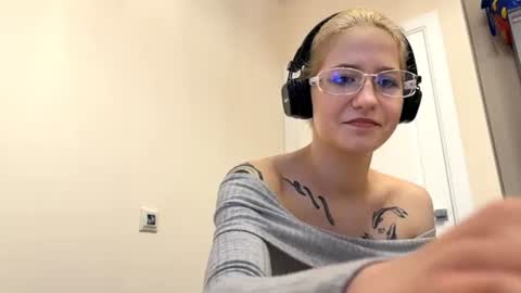Rachel online show from July 15, 6:01 pm