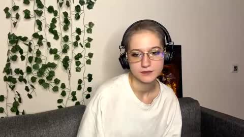 Rachel online show from July 25, 7:10 pm