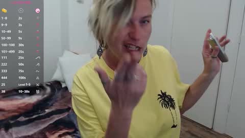 Syl  online show from October 1, 2:00 pm