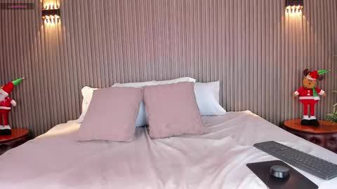 Cloe Harp  online show from December 20, 11:58 am