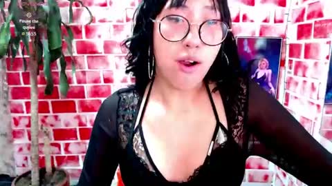 Elizabeth online show from July 22, 11:44 am