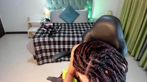 emely dolce online show from February 5, 3:55 am