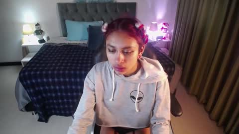 emely dolce online show from December 24, 3:38 am