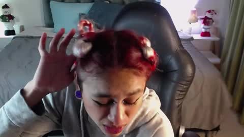 emely dolce online show from December 23, 1:29 am