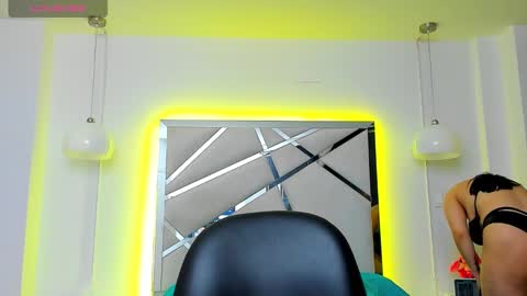 Snapshot of cmila0713 chatting on December 29, 5:22 pm cmila0713 online show from December 29, 5:22 pm