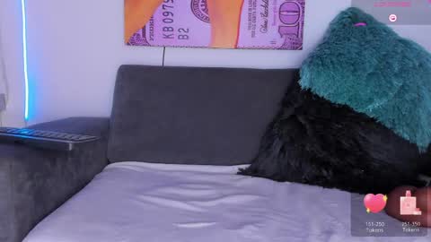 cmila0713 online show from May 29, 2:09 am