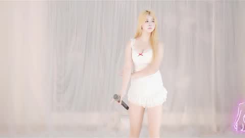 coco2002924 online show from October 9, 2:37 am