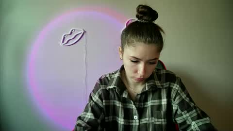 cocoberry1 online show from December 16, 12:00 pm