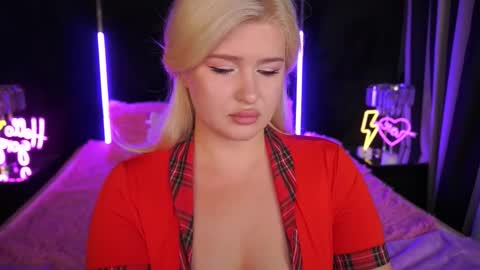 onlyfans amyleyy online show from October 4, 7:14 am