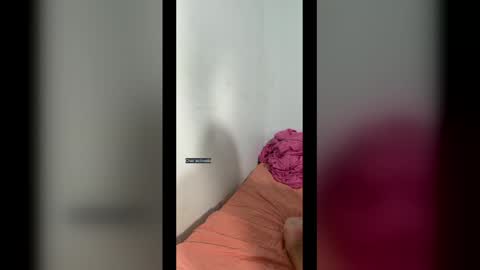 colochitapupy online show from April 24, 7:44 am