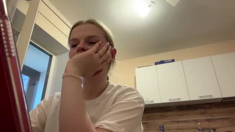 Kate online show from July 22, 3:35 pm