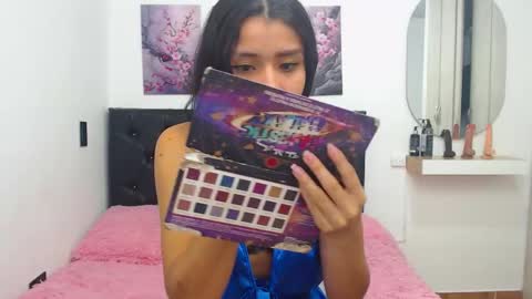 Snapshot of conni_f00x chatting on October 3, 12:43 pm conni_f00x online show from October 3, 12:43 pm
