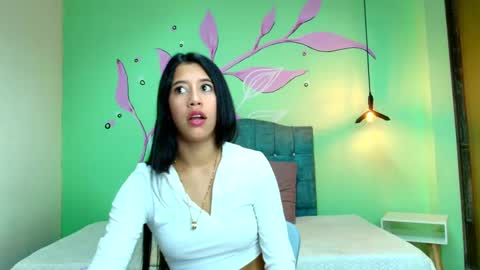 Snapshot of connie_bell chatting on October 7, 8:57 pm C O N N I E online show from October 7, 8:57 pm