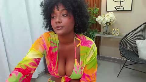 Snapshot of coral_lise chatting on March 8, 11:13 am Coral online show from March 8, 11:13 am