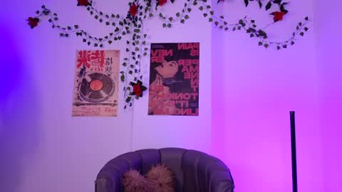 Coralie Bronson online show from July 26, 2:52 am