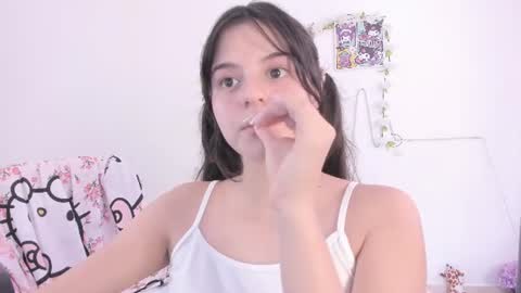 Coraline uwu     Bienvenidos al dulce mundo de Coraline    Hola amores soy Coraline  Una chica  tierna juguetona online show from June 19, 6:22 pm