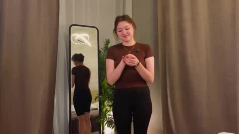 Leya online show from October 12, 1:24 pm