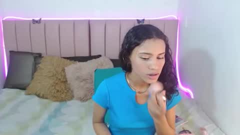 Snapshot of corey_bless chatting on September 9, 1:33 pm Corey Bless online show from September 9, 1:33 pm