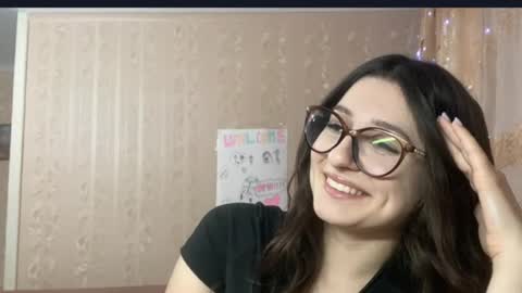 Elisheva online show from April 20, 1:36 pm