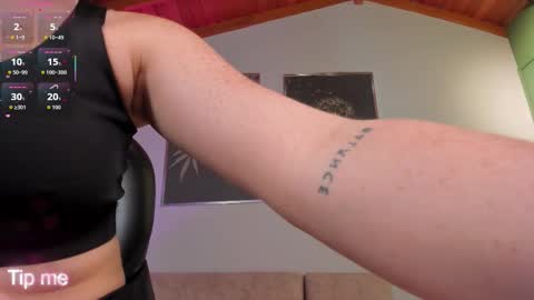 Corinne Russo online show from November 22, 4:37 am