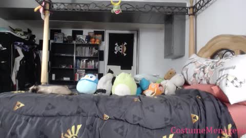 Snapshot of costumemenagerie chatting on October 13, 8:33 pm Amethyst Cox online show from October 13, 8:33 pm
