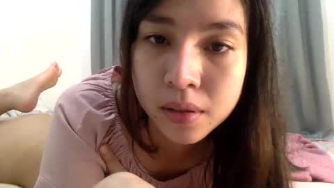 Liz Gwyneth Charlota online show from June 1, 2:46 am